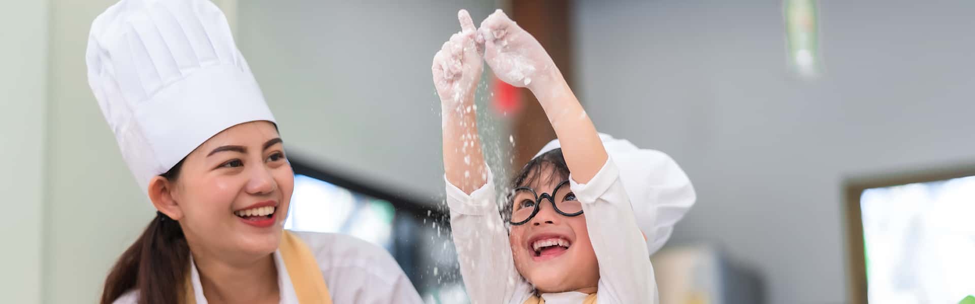 6 Manfaat Mengajak Anak Memasak Saat Libur Sekolah