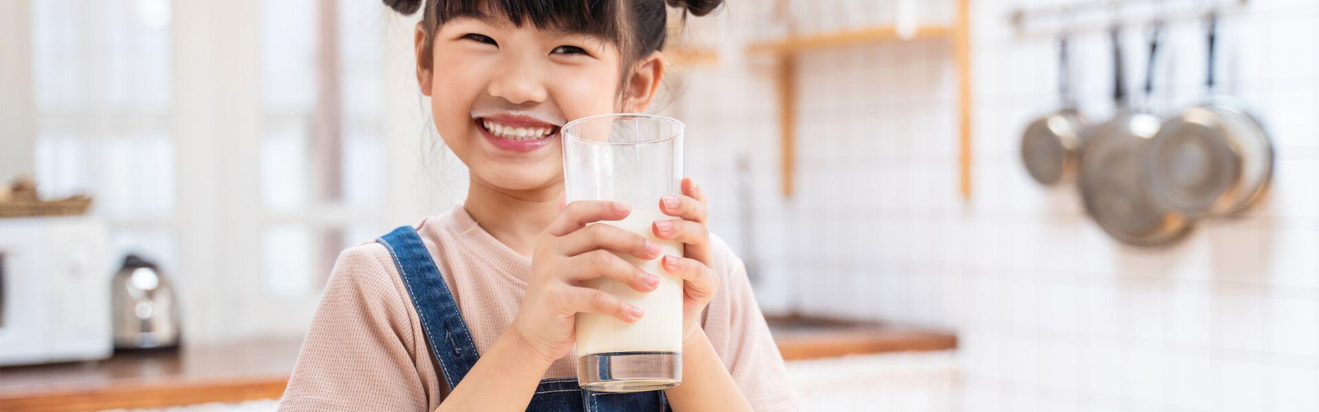 Anak Susah Minum Susu, Apa yang Harus Dilakukan?